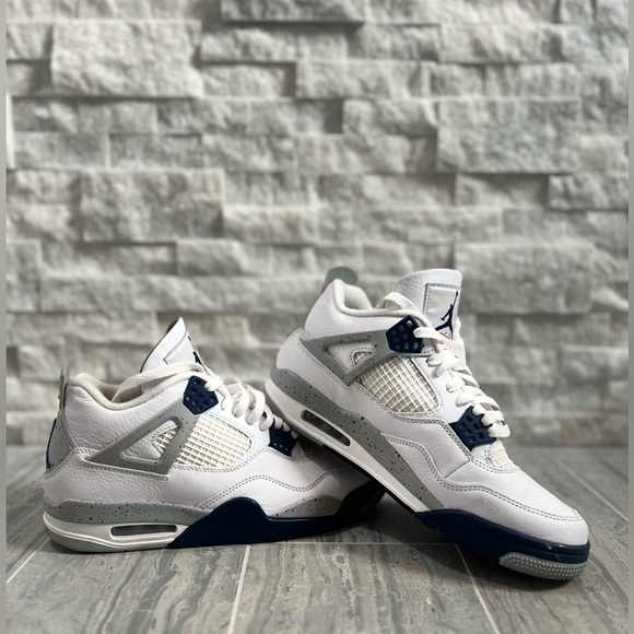💎Nike’s 👟 Great condition💎 Jordan4 men’s size 8. Offering $100 off. stock X. - Picture 8 of 10